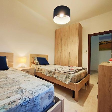 Your Room, Your Apartment, Your Shared Pool Marsalforn Dış mekan fotoğraf