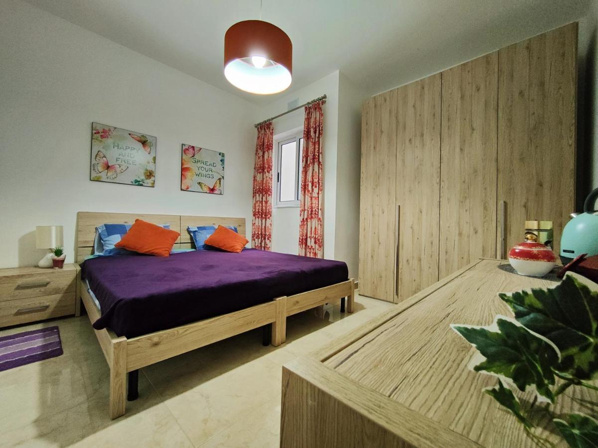 Your Room, Your Apartment, Your Shared Pool Marsalforn Dış mekan fotoğraf