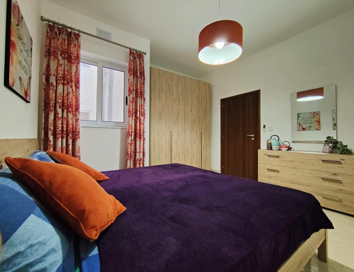 Your Room, Your Apartment, Your Shared Pool Marsalforn Dış mekan fotoğraf