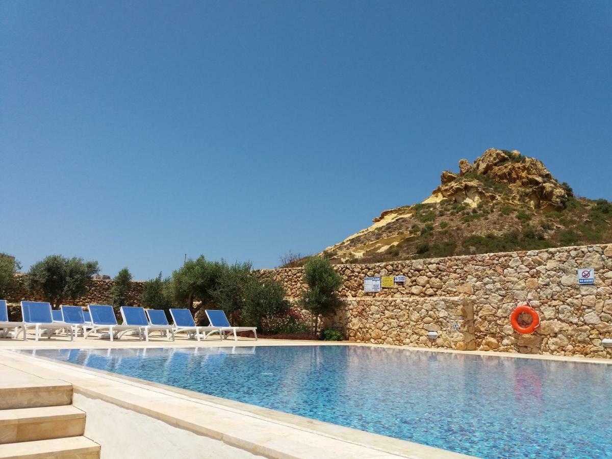 Your Room, Your Apartment, Your Shared Pool Marsalforn Dış mekan fotoğraf
