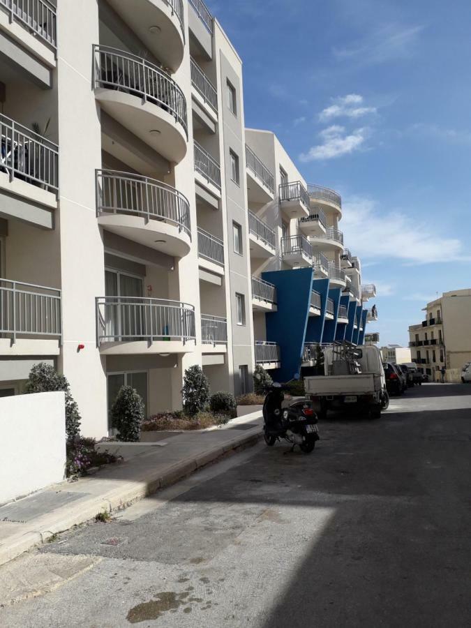Your Room, Your Apartment, Your Shared Pool Marsalforn Dış mekan fotoğraf